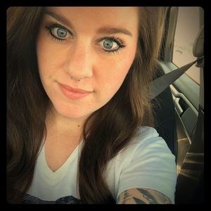 Meet your Posher, Danelle
